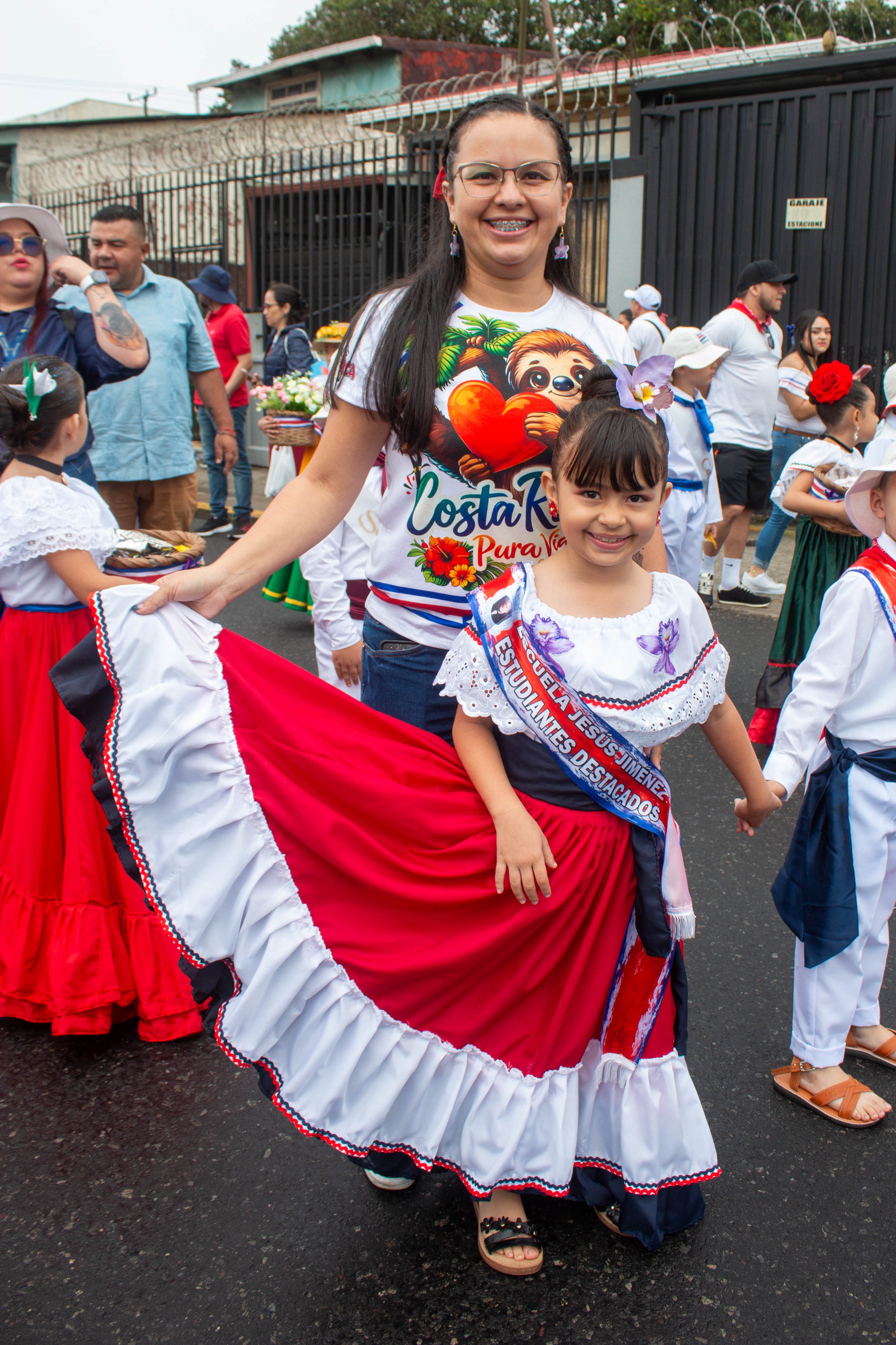 Andrea se siente muy orgullosa de su hija quien es estudiante destacada de su escuela. Foto: Juan Pablo Garita