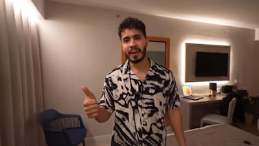 Araya Vlogs no está solo: periodista tico en Rusia le ofrece ayuda en su complicado momento