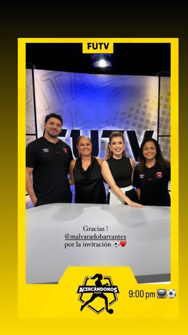 Jacky Álvarez se mostró muy contenta en el programa de FUTV. Foto: Instagram.