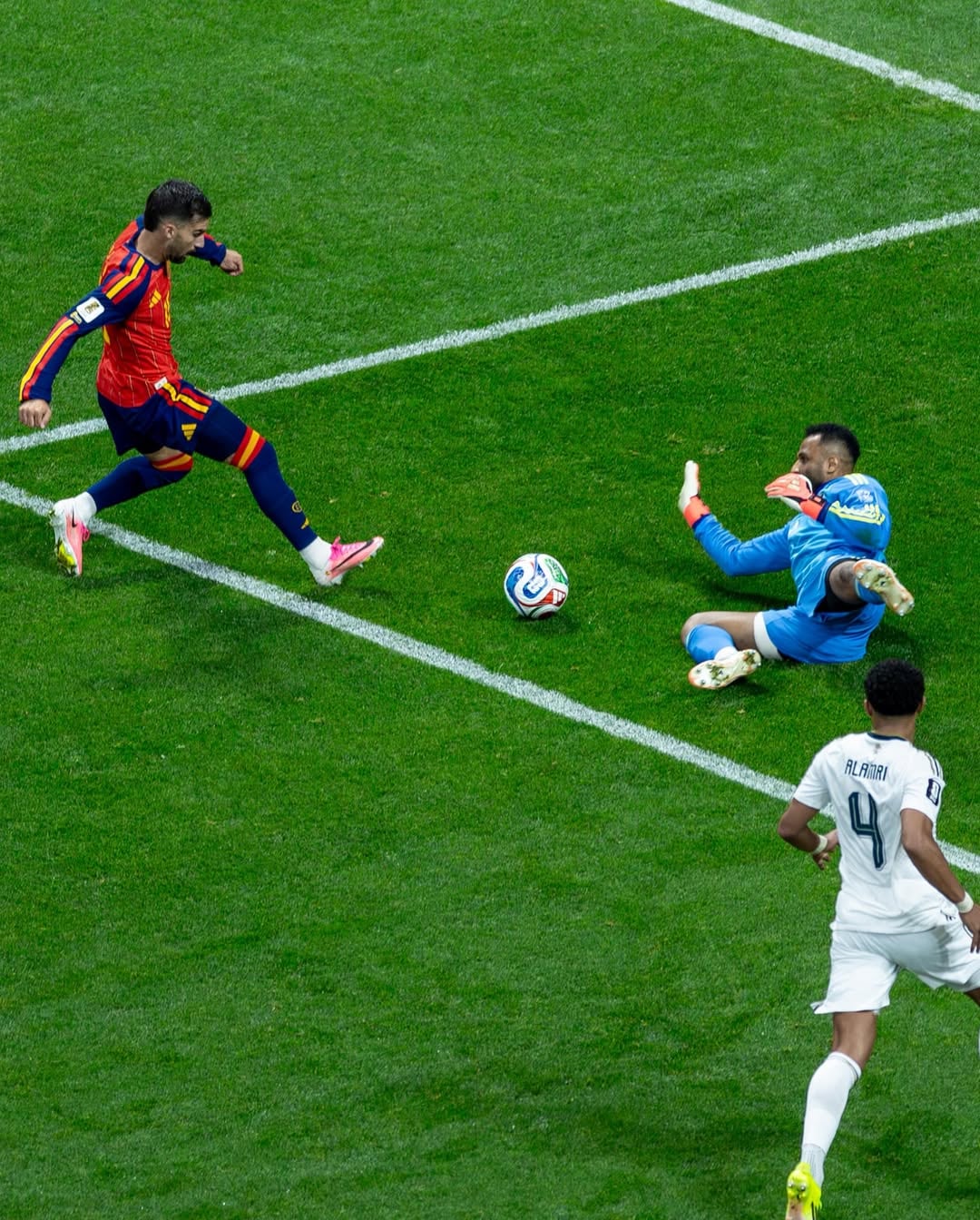 España goleó a Arabia Saudita