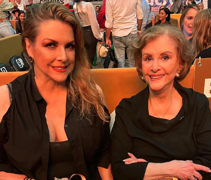 Viviana Muñoz de Echandi junto a su suegra Flora Sobrado, mejor conocida como Tía Florita.