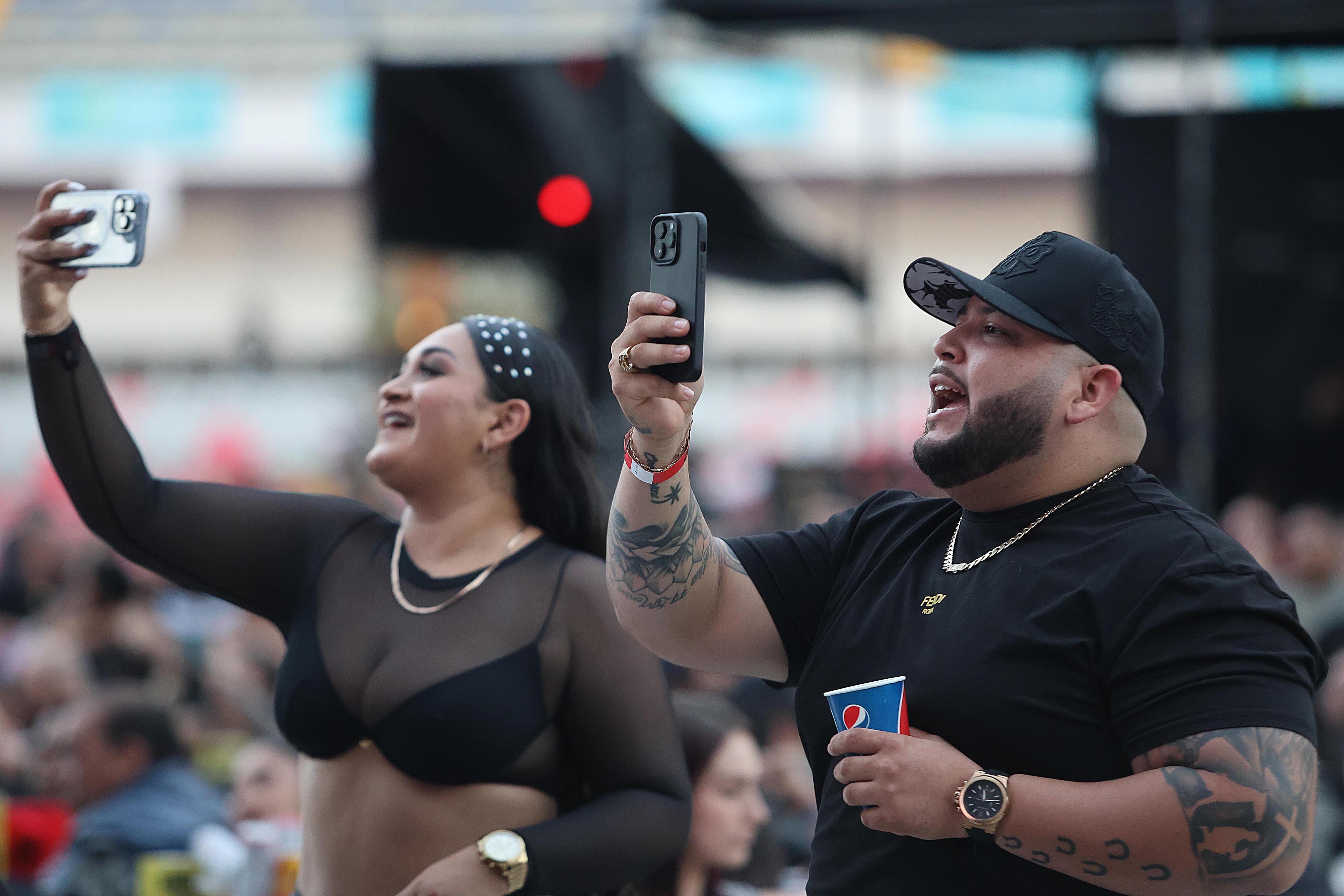 02/03/2023    Estadio Nacional. El epicentro del reguetón en Costa Rica tuvo como máximos exponentes a los internacionales a Ryan Castro, Ivy Queen y Don Omar. Pero antes participaron los artistas costarricenses Kavvo, el DJ Johnny, Gimario y Toledo. La fiesta de la música urbana llenó de emoción y alegría el recinto de La Sabana, donde cientos de fans bailaron y gozaron en el Urban Fest 2024. Foto: Rafael Pacheco Granados