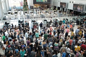 ¿Pasó algo en el aeropuerto? Si va a salir del país en estos días, mejor ármese de paciencia