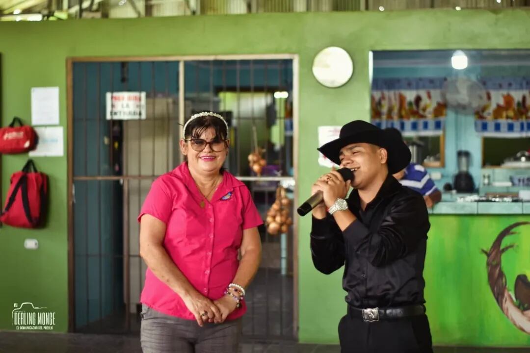 Yeris Lobo se coronó hace una semana como ganador de la sétima temporada del reality de canto de canal 7