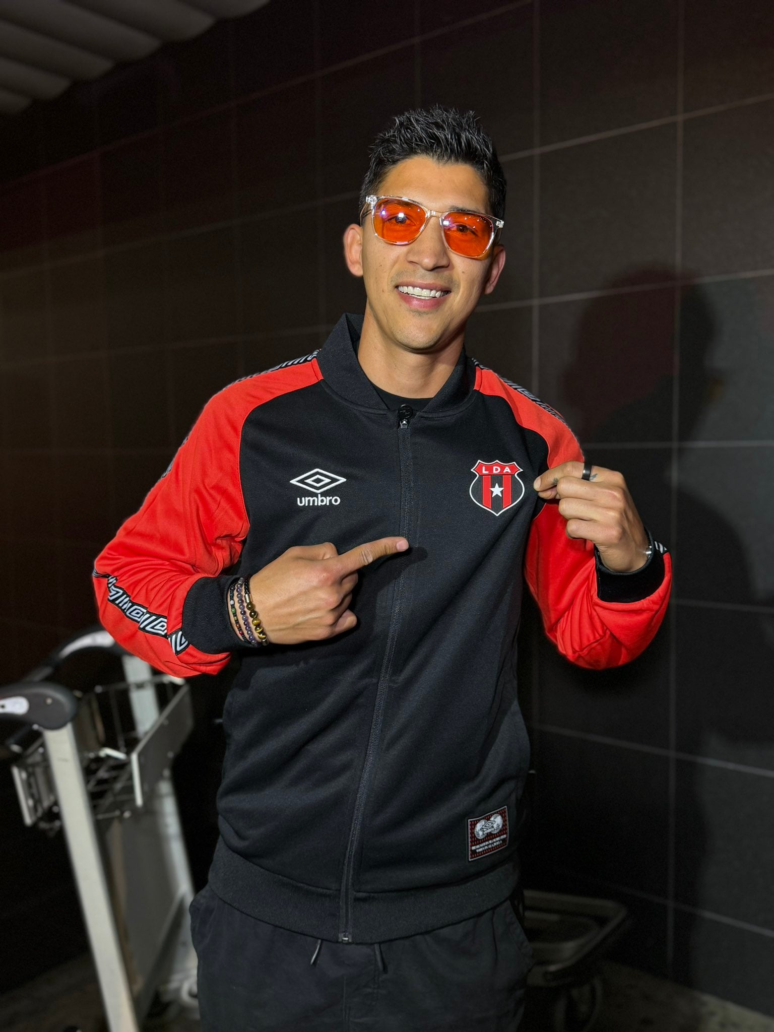 Ángel Zaldívar ya se encuentra en Costa Rica y de inmediato se integró a Liga Deportiva Alajuelense.