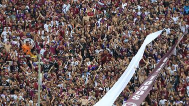 Jugador del Saprissa canta un coro de la Ultra muy ofensivo contra Alajuelense