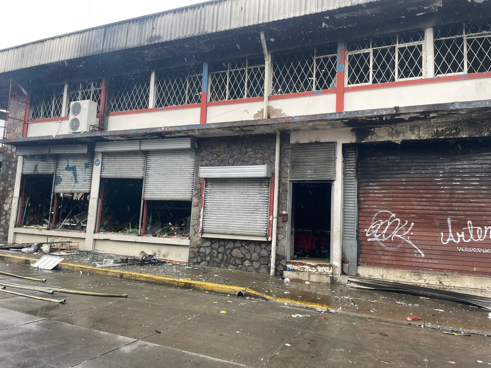 Incendio en San José