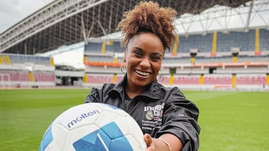 Locutora tica Rose Davis cuenta cómo guardó el secreto de que animaría inauguración del Mundial 2026
