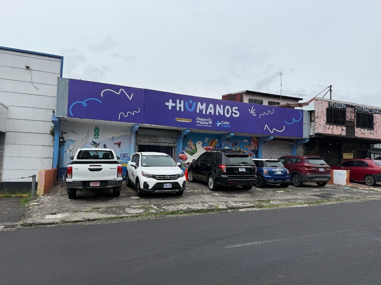 La Fundación ProMundo, organización no gubernamental sin fines de lucro con 20 años de labor humanitaria y reconocida en Costa Rica por el impacto de su proyecto "Chepe se Baña", inauguró +HUMANOS, un nuevo espacio de atención integral en salud diseñado para brindar servicios médicos a personas habitantes de calle, en condición de pobreza extrema y migrantes en tránsito.