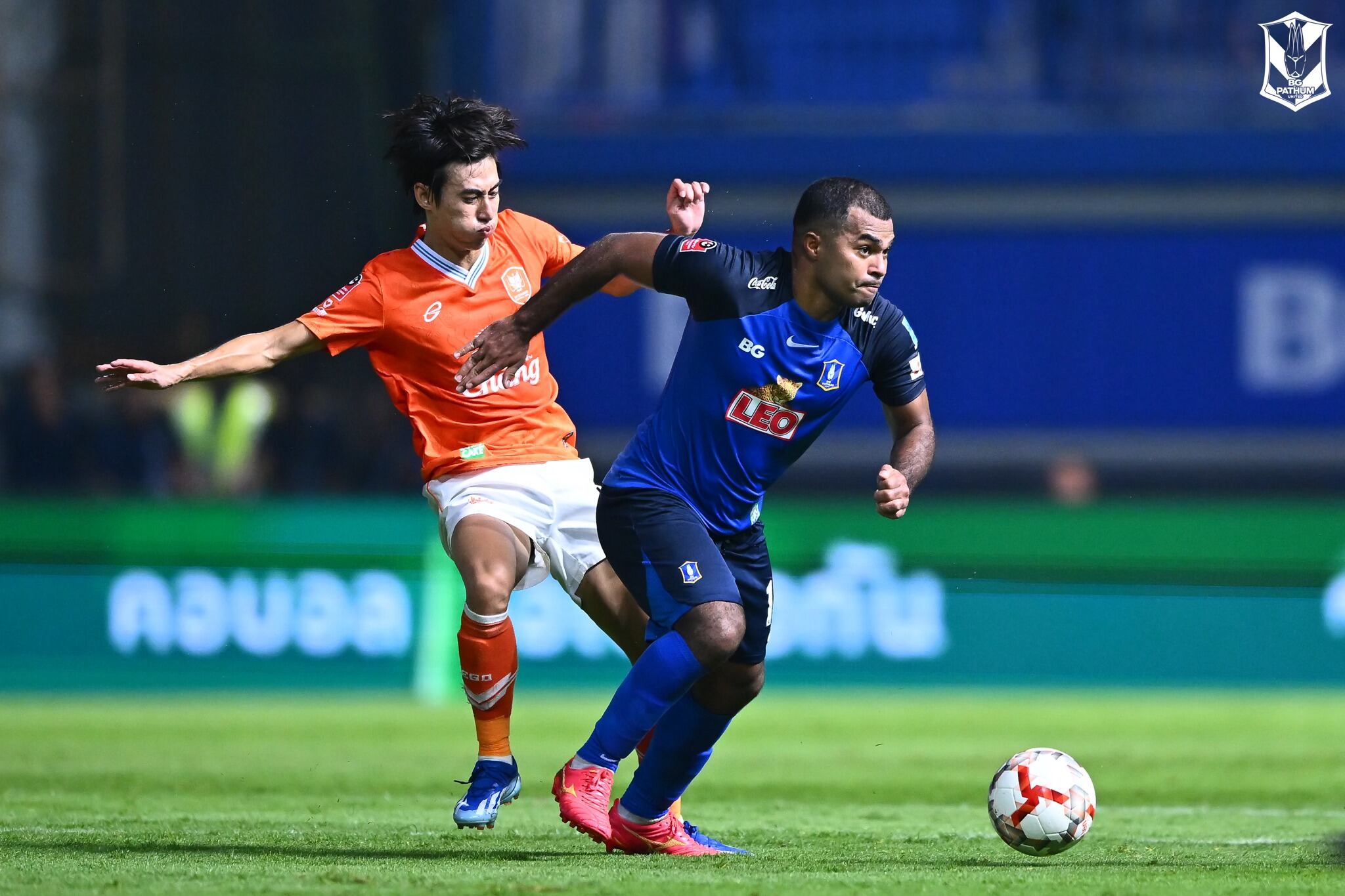 Freddy Álvarez, Pathum United, Tailandia