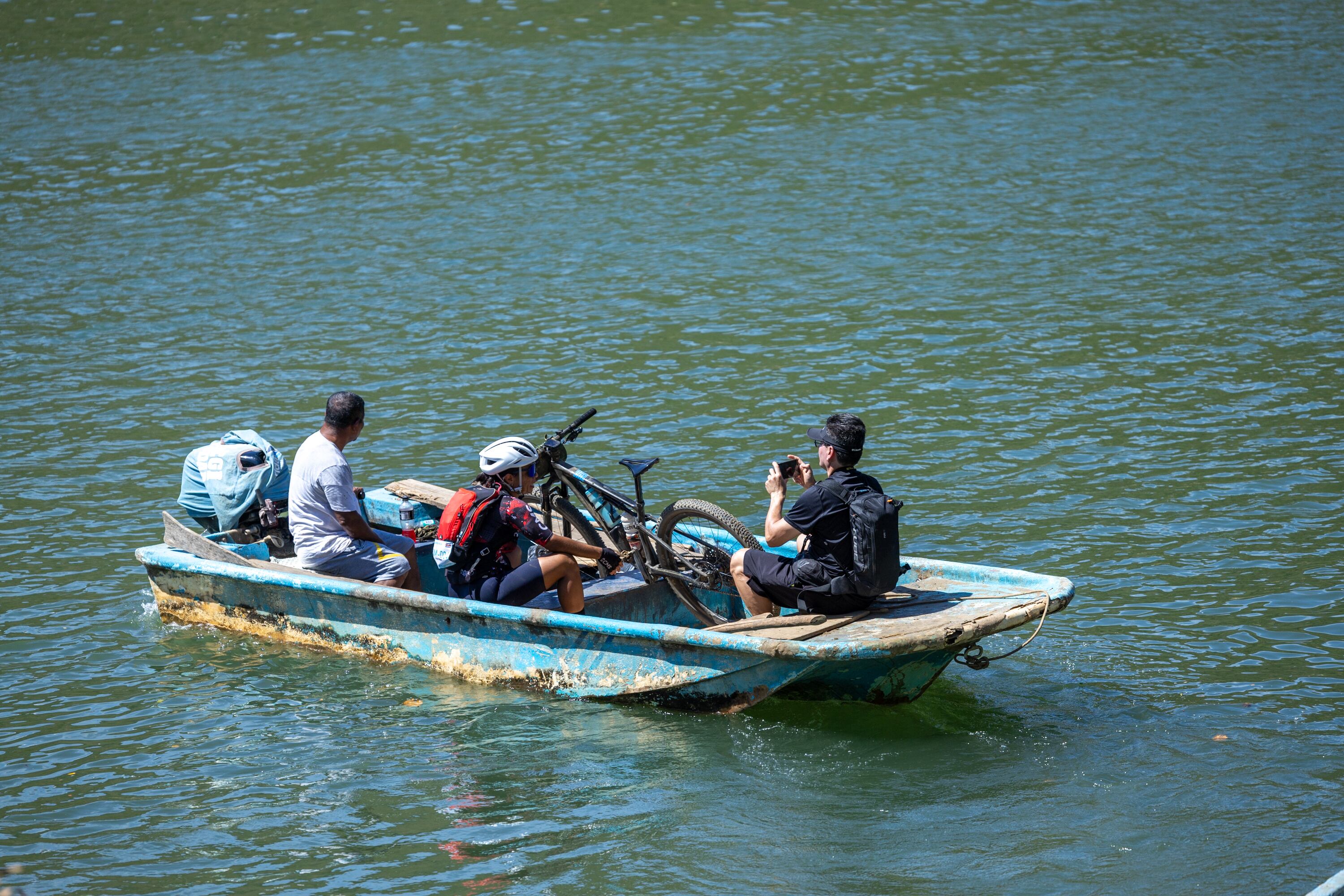 08/01/2025, Puntarenas, Buenos Aires, Las Vegas de Changuena, Octava edición de la carrera de el Camino de Las Mulas, que consta de 630 kilómetros, que van desde la frontera con Panamá hasta la frontera con Nicaragua, todo por montaña, es una carrera de Mountain bike.