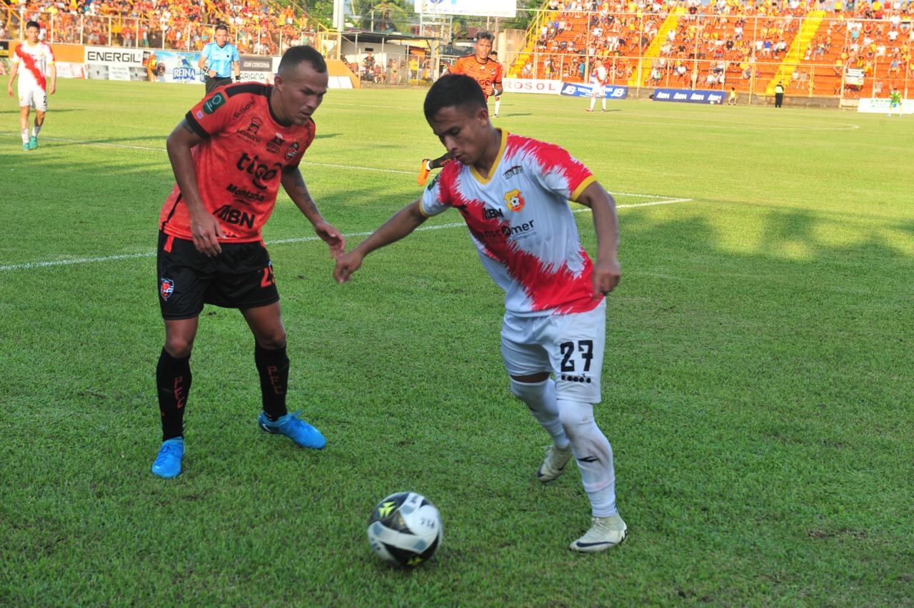 Puntarenas vs Herediano / Foto Juan Diego Villareal