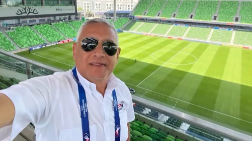 Leonardo Cordero, periodista de Deportivas Columbia no se guardó nada y llamó inútiles a los jugadores de la Selección Nacional. Instagram Leo Cordero.
