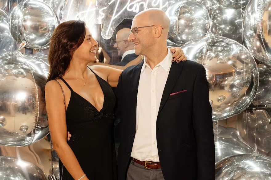 Matrimonio argentino y sus dos hijos fueron hallados sin vida en sangrienta escena