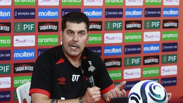 Afición de Alajuelense no quedó contenta solo con la salida de Ismael Rescalvo y esto exige al club
