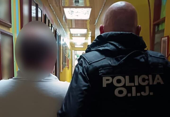Capturan a sospechoso de prostituir a hombres en sala de masajes en San José