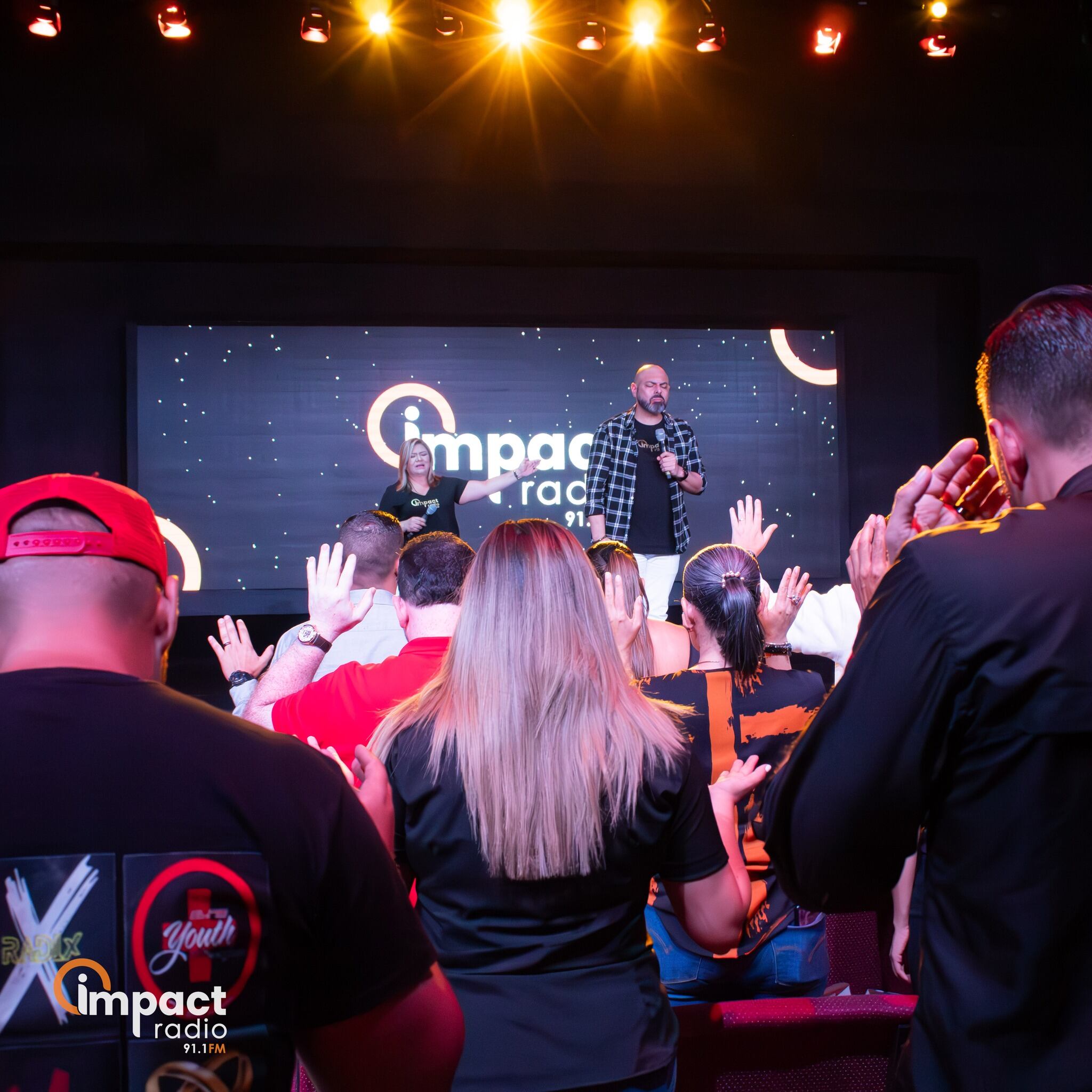 Con un poderoso mensaje de restitución, el pasado viernes 4 de agosto, el director de la emisora Impact Radio y líder de la Iglesia Impact, Iván Vindas, volvieron a encender el micrófono