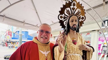 Padre Sergio Valverde tiene dos días internado en un hospital, ¿qué le pasó?
