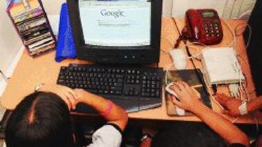 OPINIÓN: Ley desconectada de la realidad impide internet gratis a miles de estudiantes humildes