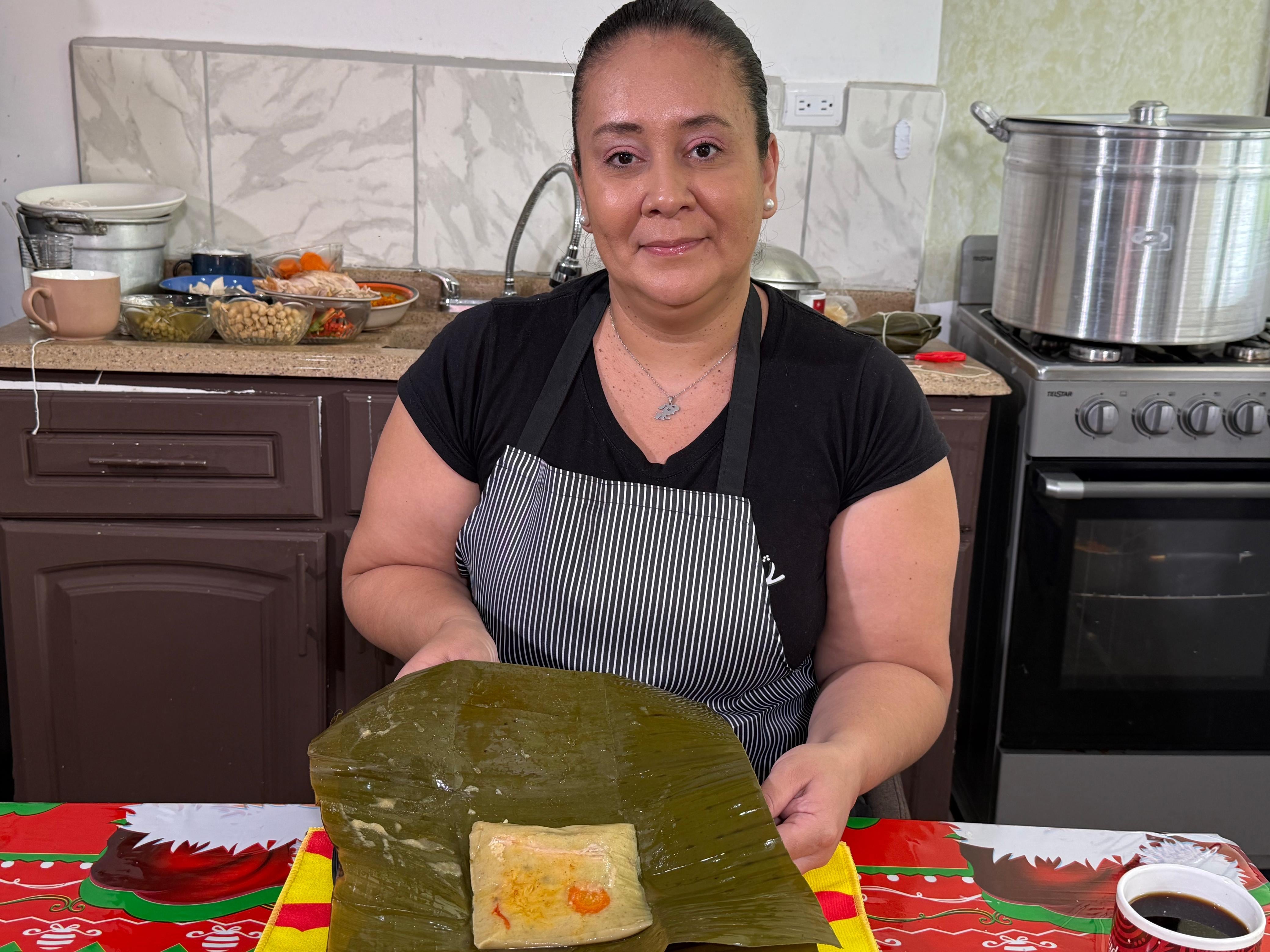 Conozca a la tamalera turrialbeña que sorprendió a "El Cazador de Tamales" con su receta secreta