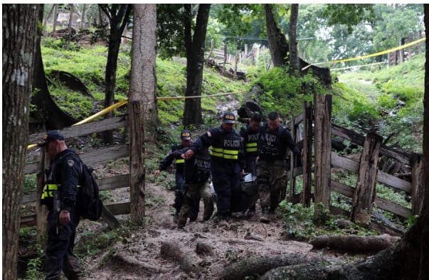 Isaías Bonilla Bonilla, de 81 años, su esposa Paula Romero Romero, de 62 años; sus hijos Walter Bonilla Romero, de 24 años, y Wilbert Bonilla Romero, de 26 años; así como su yerno Carlos Pacheco Quesada, de 21 años.
