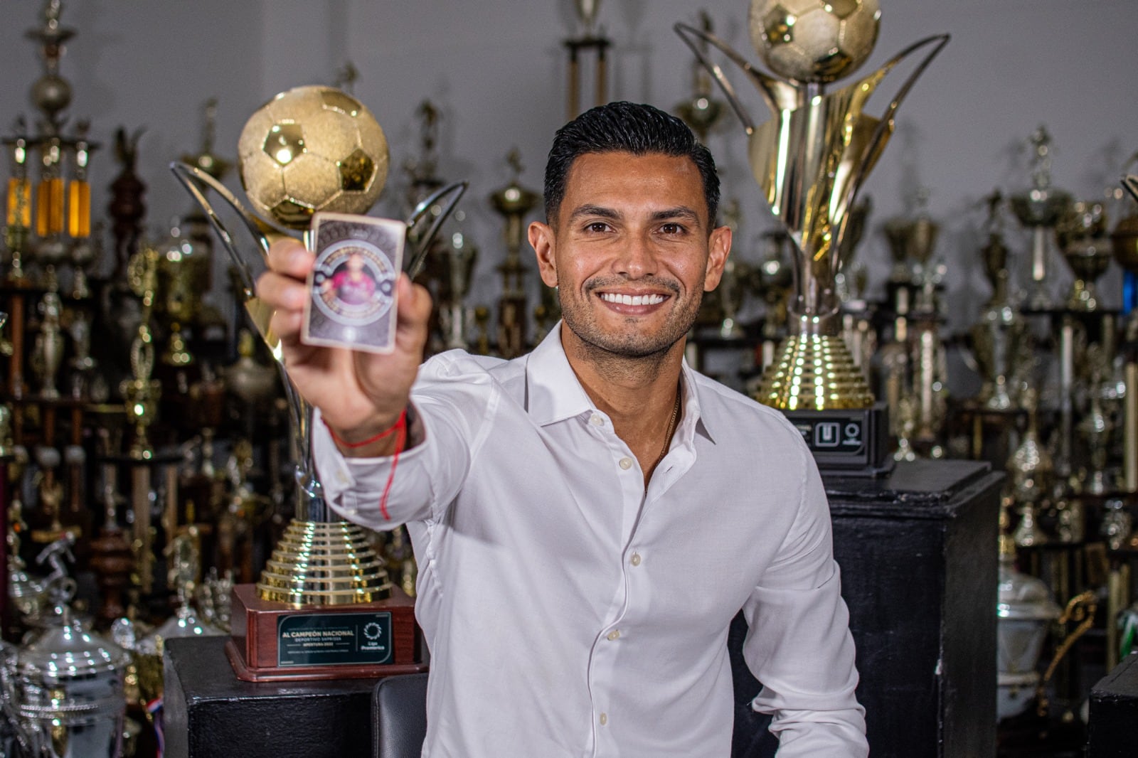 Deyver Vega regresa a Saprissa tras ocho años de jugar en Europa y Herediano. Foto: Prensa Saprissa.