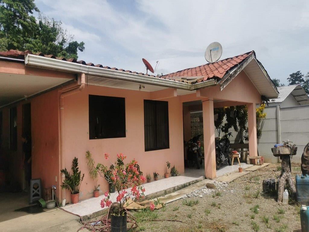 El Banco de Costa Rica tiene varios terrenos y casas disponibles a la venta, con buenos descuentos.