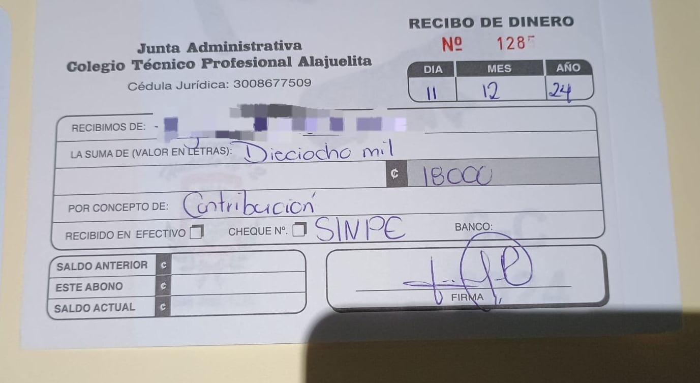 El funcionario aseguró que, aunque la institución señale que fue una contribución en el comprobante de pago, en realidad se trata de un cobro de matrícula.