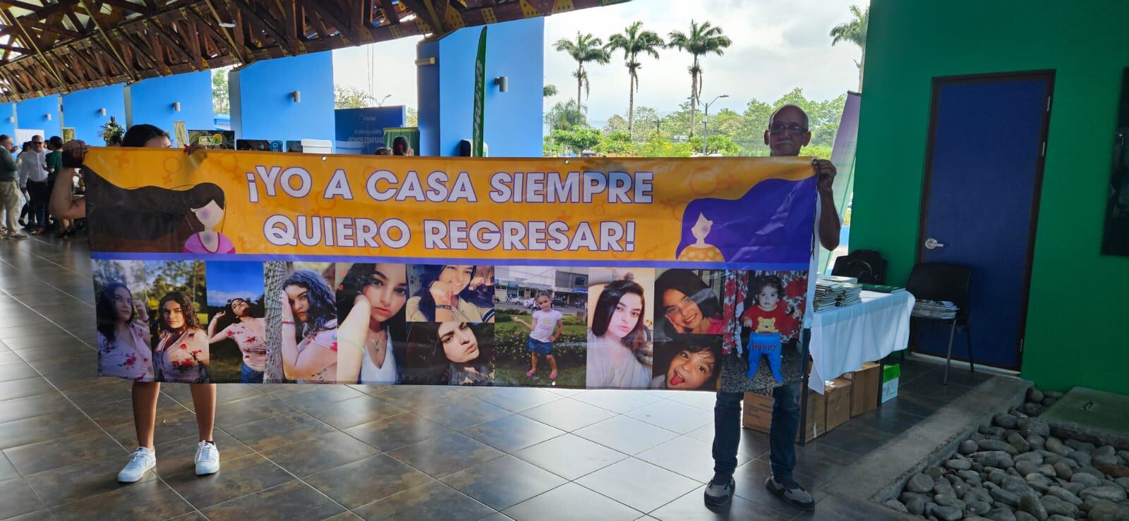 Papá de joven asesinada llegó a ver cara a cara a los diputados para exigirles un cambio que urge