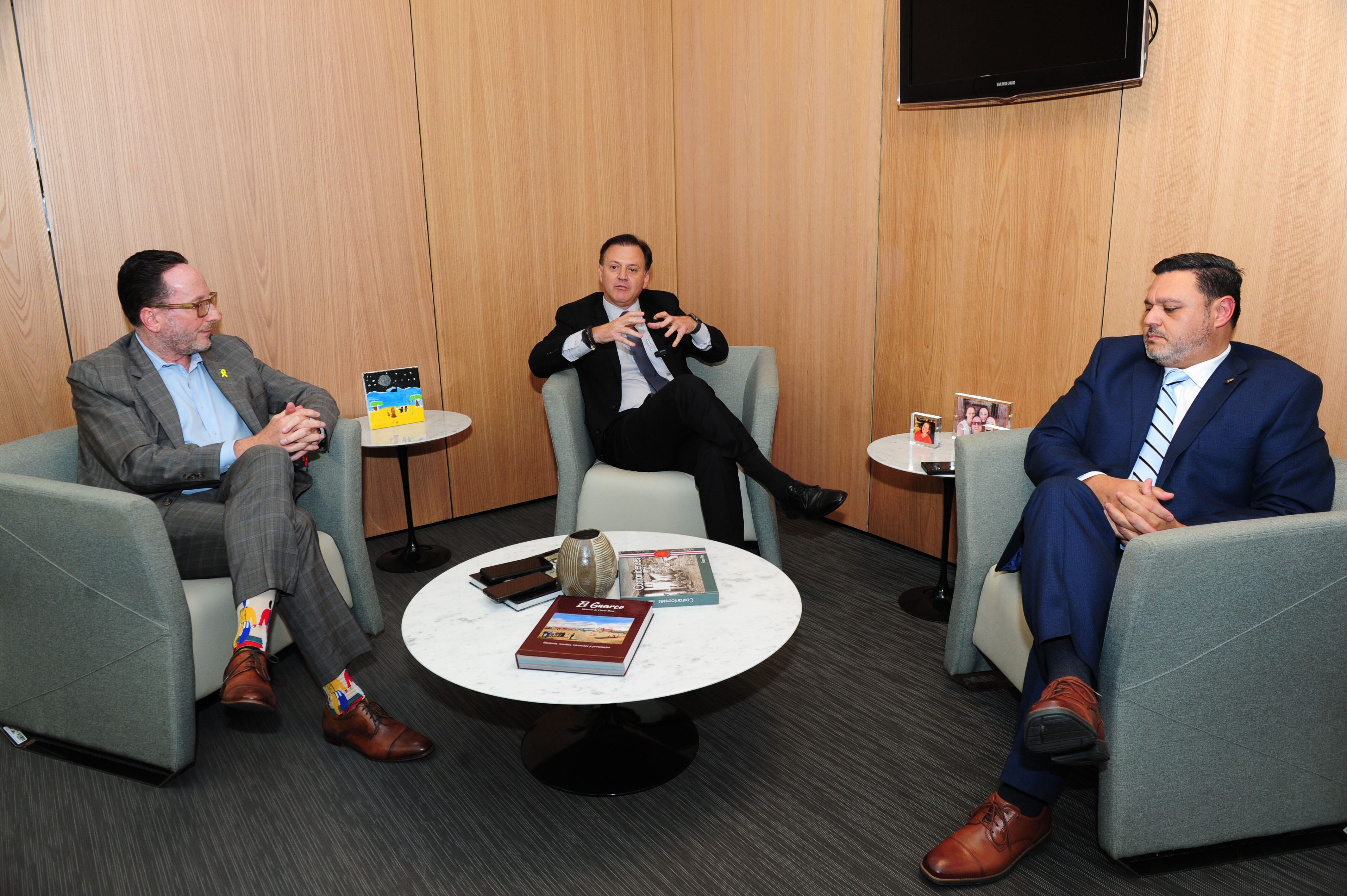 renuncia diputadas Johana Obando y Cynthia Córdoba.