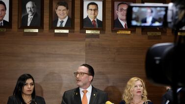 Fracción del PLP reaccionó a cancelación de visas de dos de sus diputadas como pocos esperaba