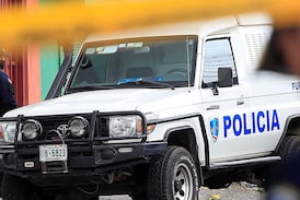 Hacen importante movimiento policial en colegio de Costa Rica por lo que encontraron en la hoja de un cuaderno