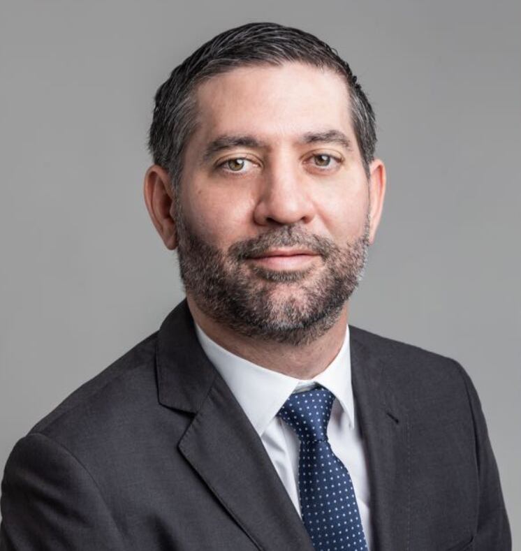 Rodrigo Chaves, abogado experto en temas FIFA explicó lo que podría pasar con Santos y Guanacasteca si se confirma que hubo cambios en su administración y que no fueron notificados. Cortesía.