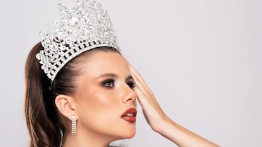 Joven alajuelense pone a Costa Rica en lo más alto al ganar corona mundial de belleza