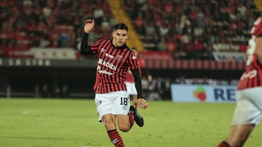 Ronaldo Cisneros sorprendió con su sinceridad sobre la racha sin ganar de Alajuelense