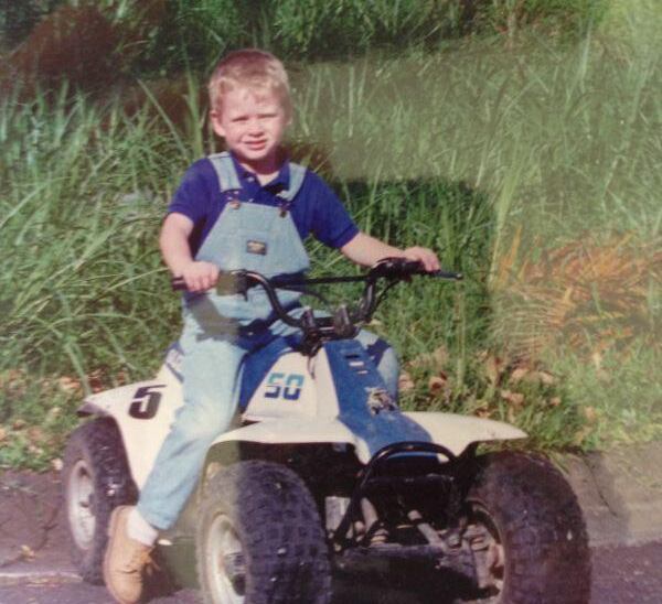 Gabriel Araya es un tico que subió en grande y ahora se dedica a volar aviones