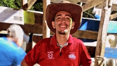 Joven de 17 años lucha contra terribles fracturas que le provocó un furioso toro