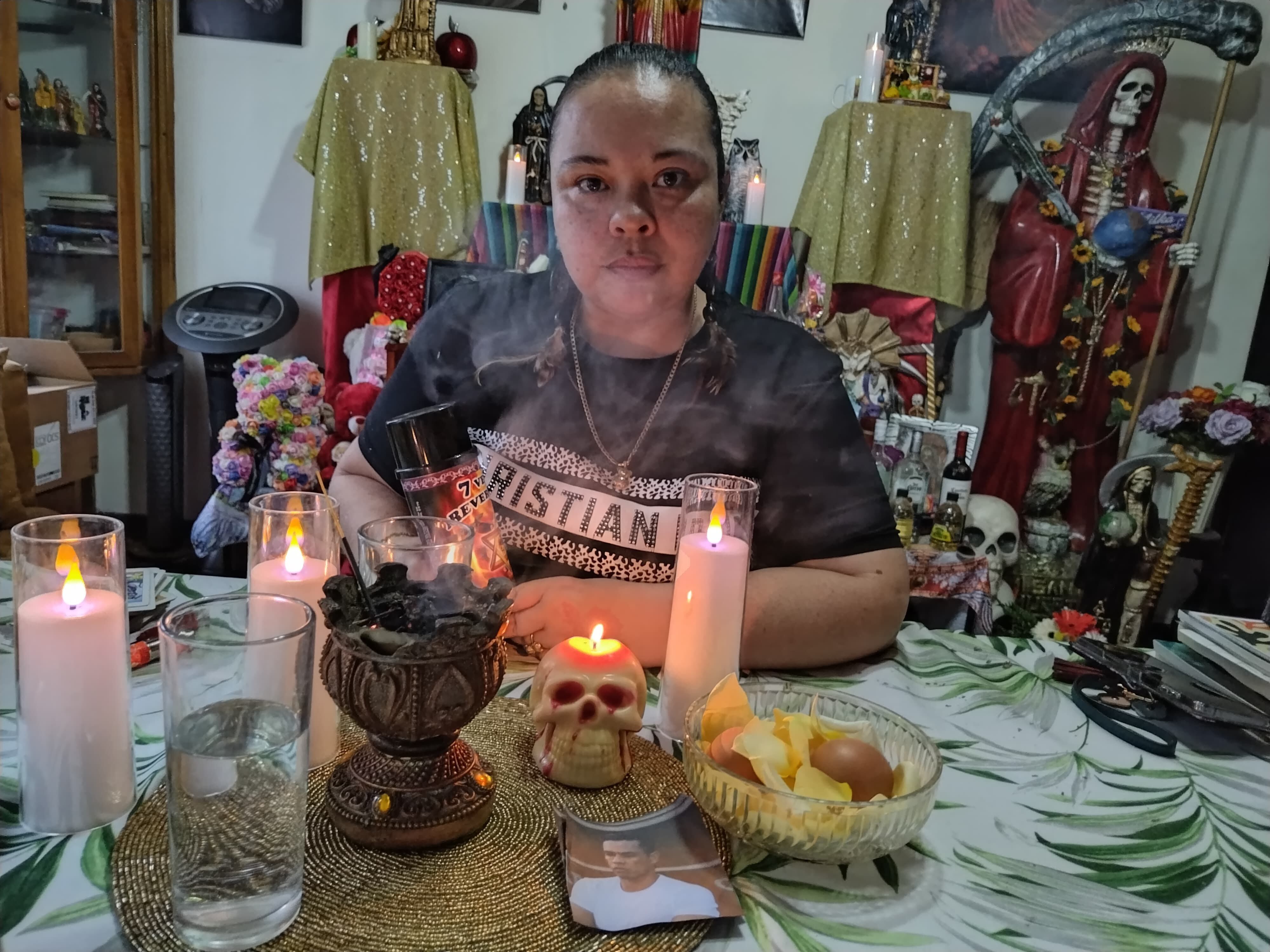 Le tiramos las cartas del tarot al técnico nacional y exfutbolista, Wálter “Paté” Centeno, porque queríamos saber qué pasa ya que no logra salir de un capítulo negativo cuando ya cae en otro; la bruja blanca y tarotista, Mithzi Bonitall, conocida en redes sociales como Mithzi-Tarot, nos hizo el favor