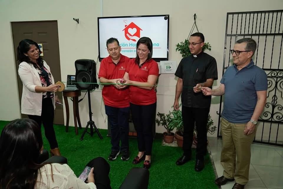 La organización brinda hospedaje, alimentación y apoyo a familias con niños hospitalizados.