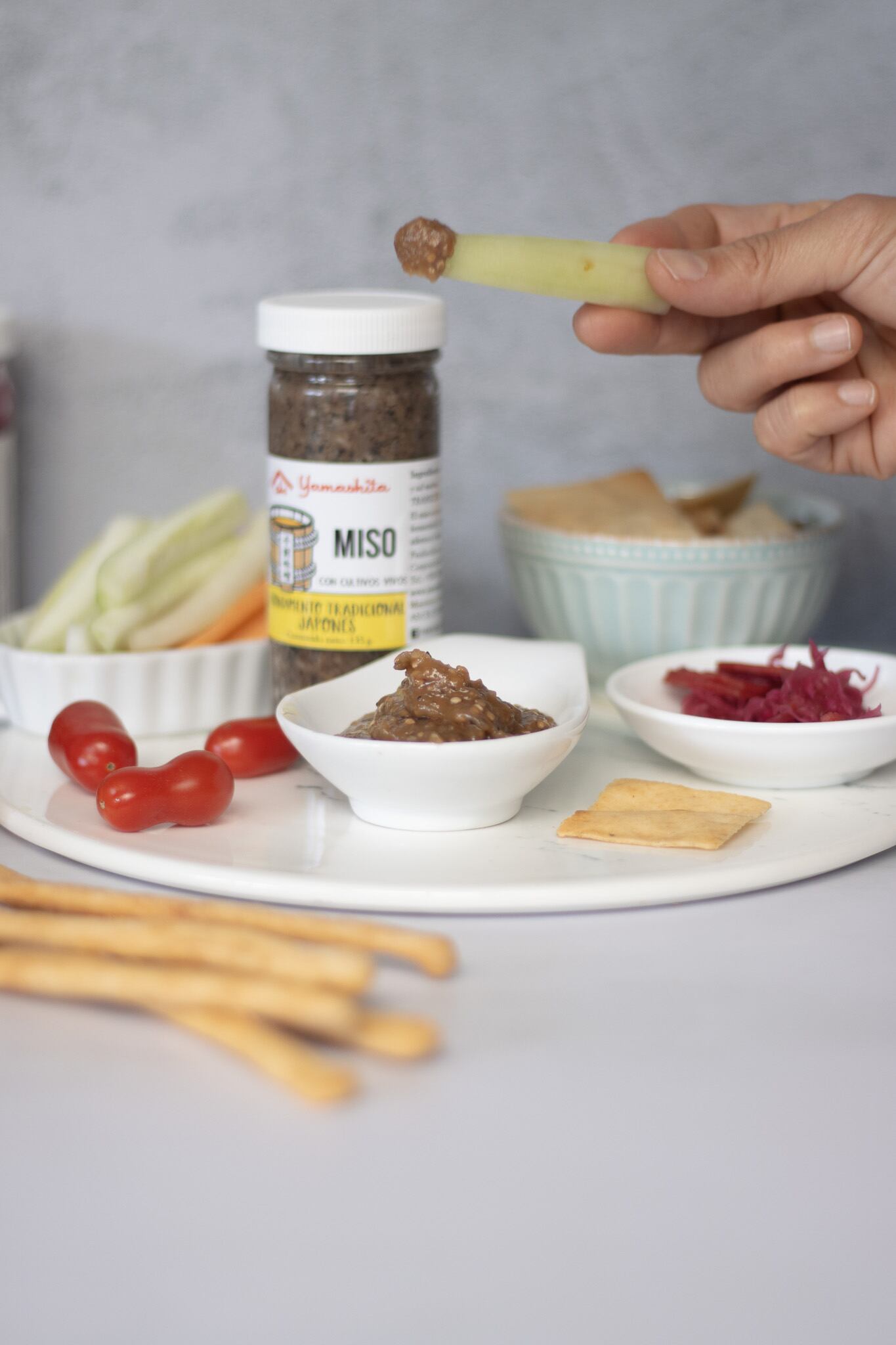 Yashiko Fallas creó un condimento japonés con productos de la dieta del tico y eso le hizo ganar un premio internacional.