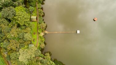 Laguna de Fraijanes: Disfrute de un paseo en medio de la neblina y la naturaleza de Alajuela