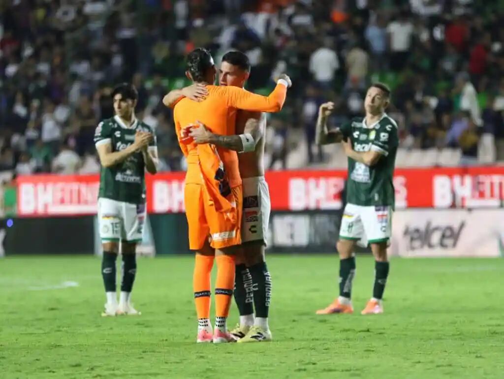 Keylor Navas y James Rodríguez capturaron la atención luego del partido entre León y Pumas.