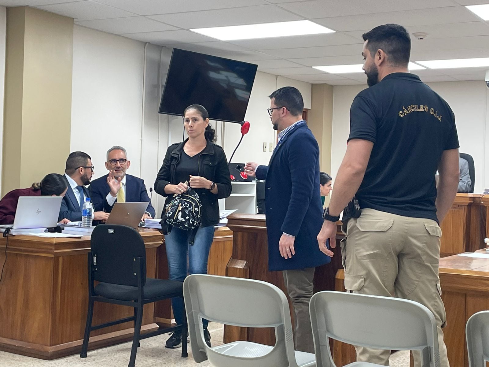 Marilyn Espinoza, mamá de Nadia Peraza dio su testimonio en el primer día de juicio. Foto Silvia Coto