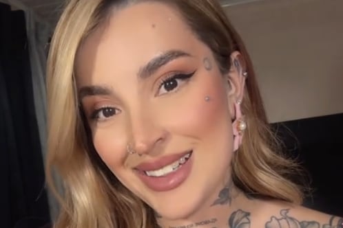 Influencer tica contó el pleito que se le armó con la ex de su novio en reconocido evento.