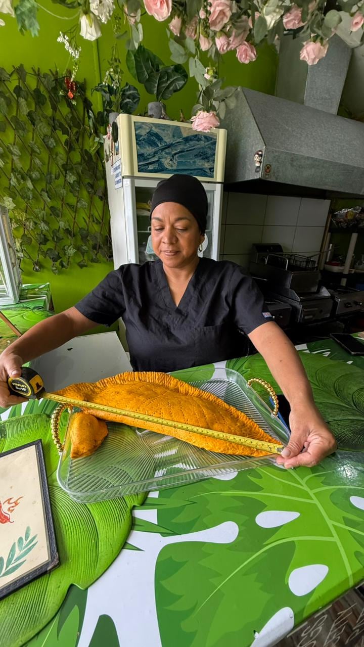 Patricia Espinoza Jackson (conocida como doña Jackson) y su esposo Leonardo Matarrita, creadores del famoso “Raicetty”, una mezcla explosiva entre el rice and beans y el paty tradicional