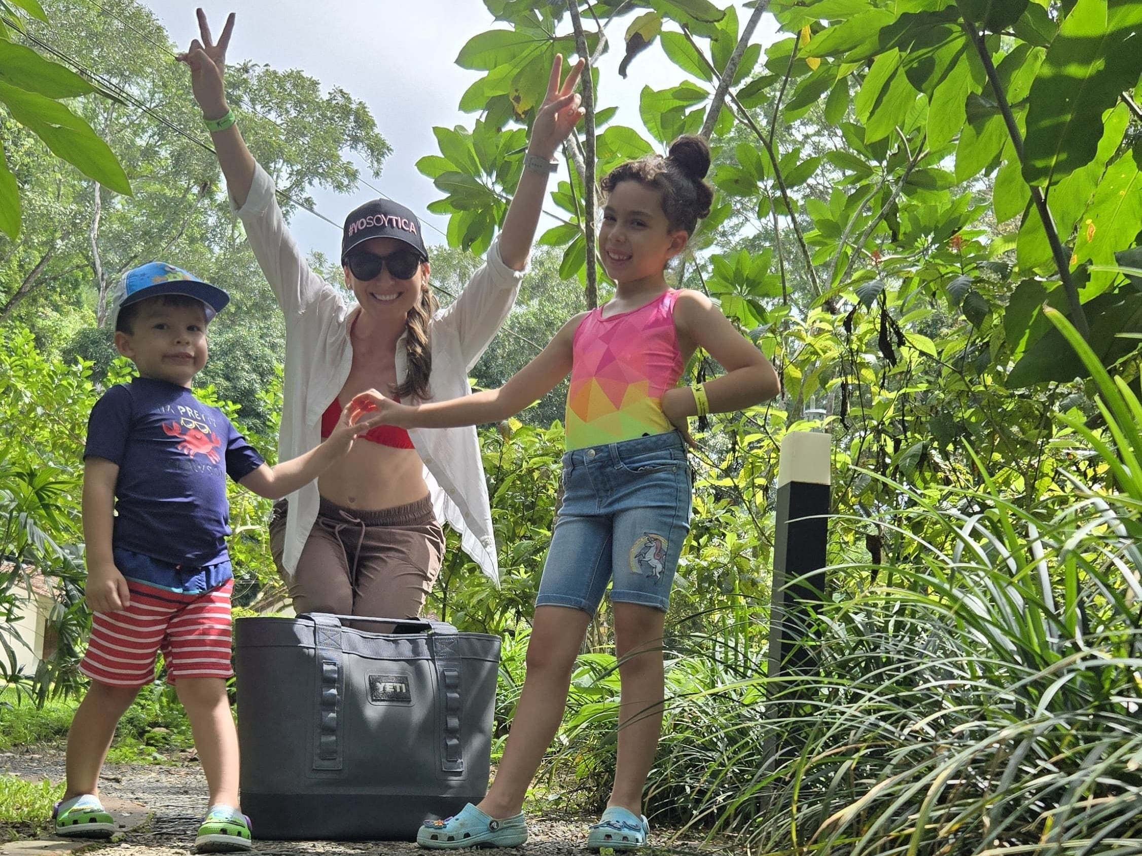 Natalia Monge disfruta al máximo los paseos con sus hijos.