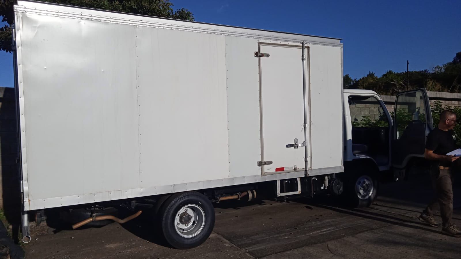 OIJ decomisa 12 vehículos en Alajuela que al parecer fueron robados. Foto OIJ.