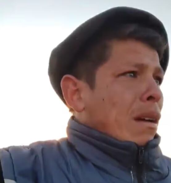 Víctor Díaz lloró por dejar a su perrito