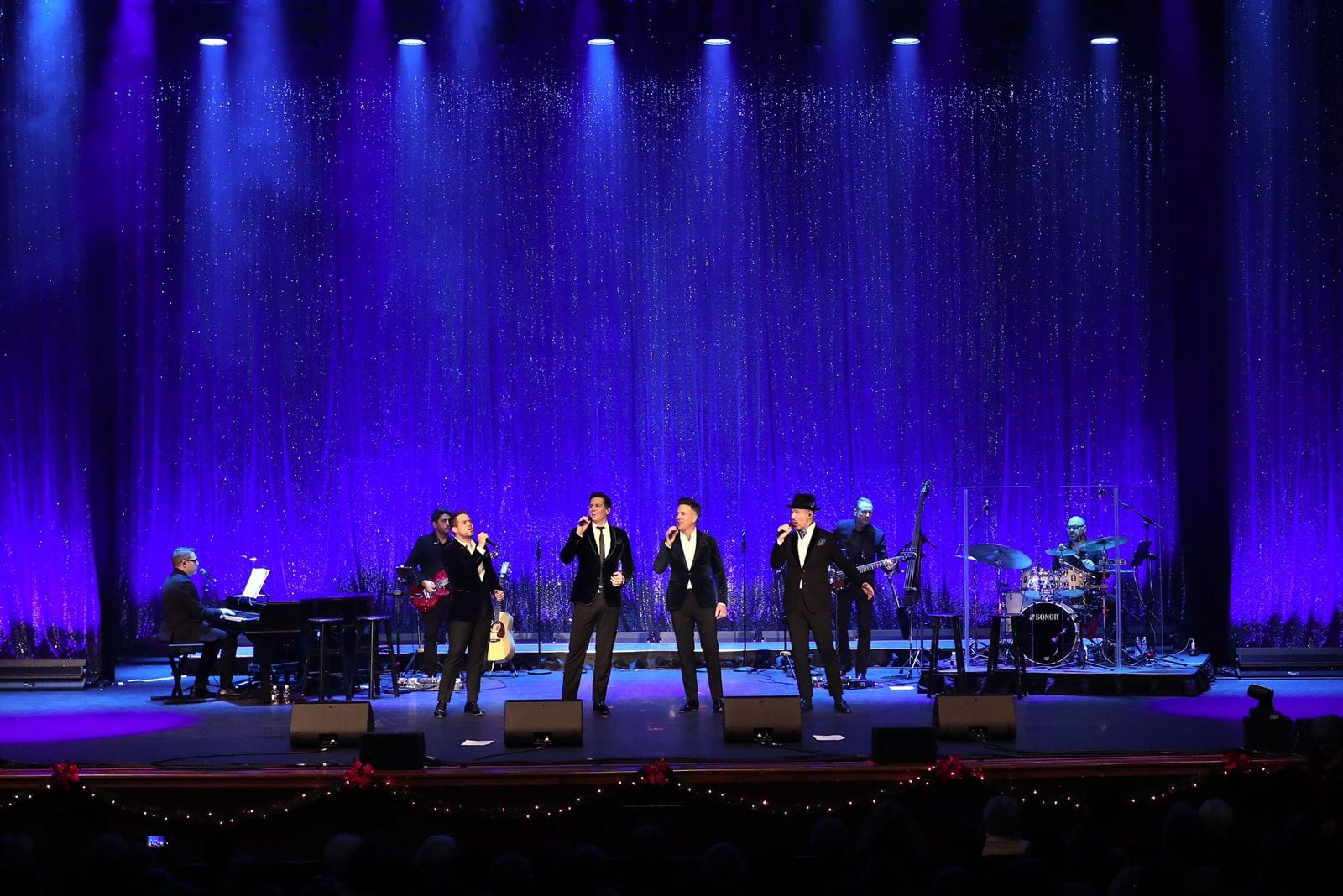 Cantante Eduardo Aguirre, ahora integrante de The Tenors, grupo canadiense