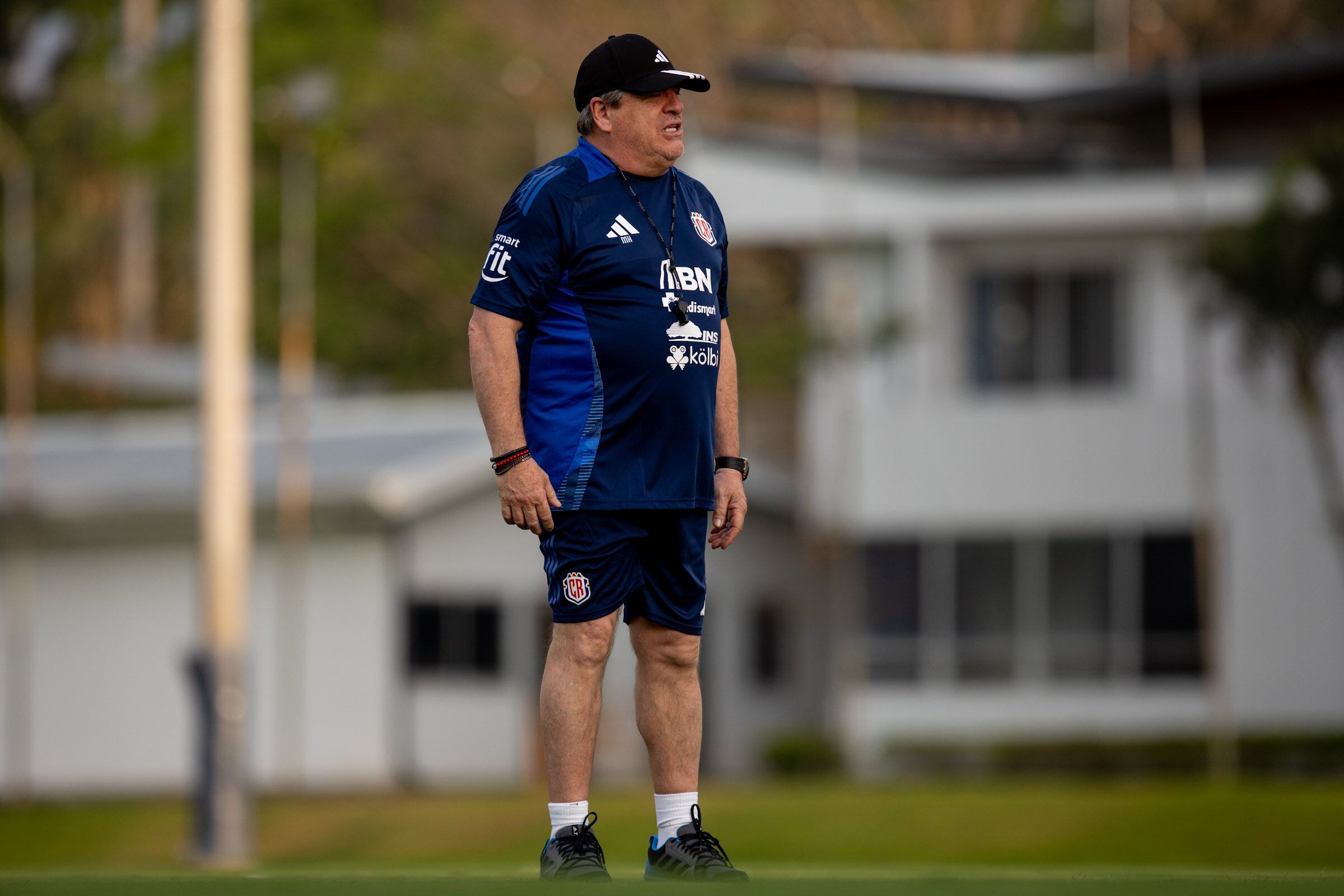 Miguel Herrera estuvo de acuerdo en que la Selección de Costa Rica permanezca el menor tiempo posible en Belice.